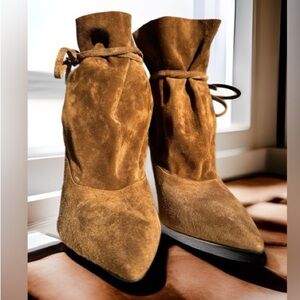 Marion Parke brown suede booties, size 41/11